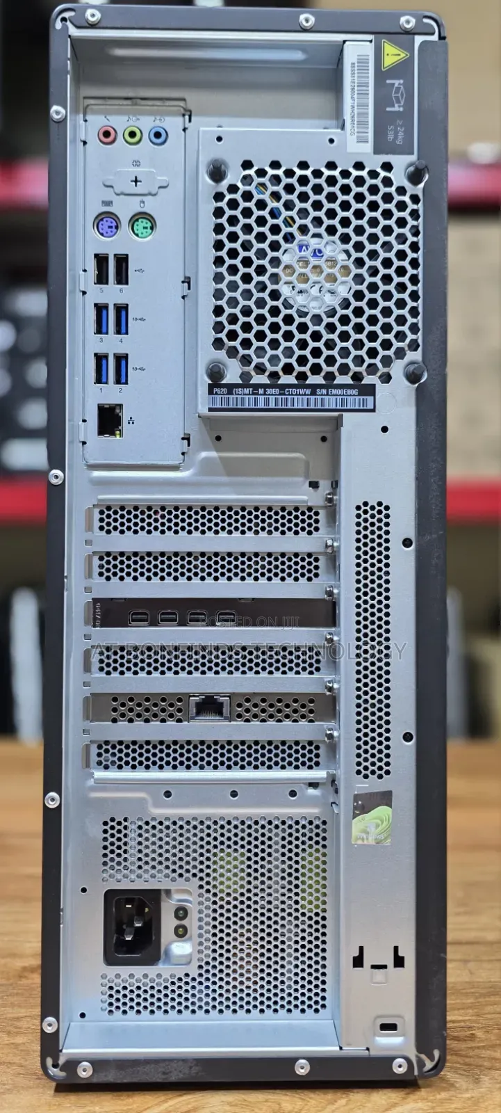 Desktop Computer Lenovo ThinkStation P520 64GB AMD SSD 1T