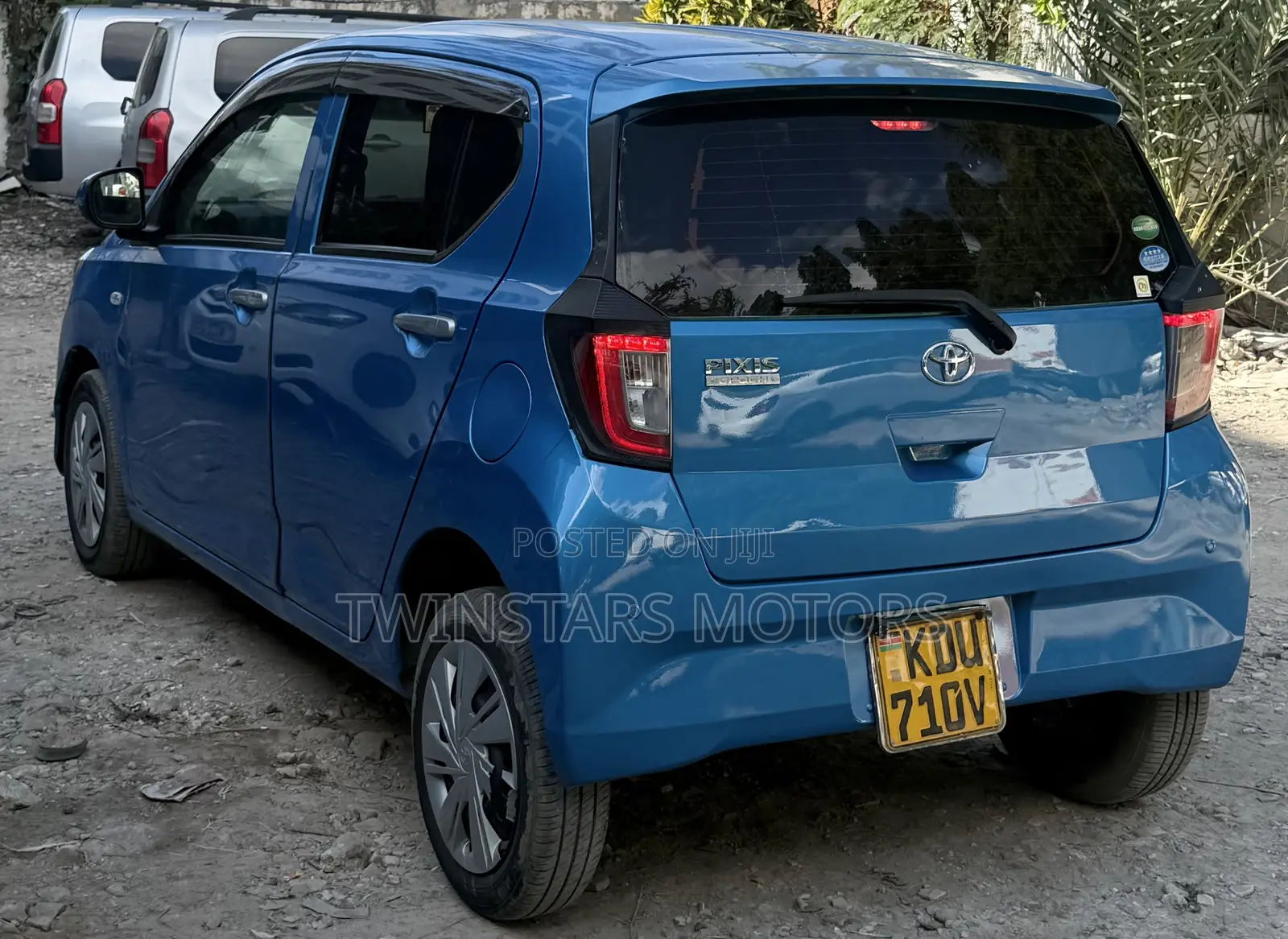 Toyota Pixis 2018 Blue