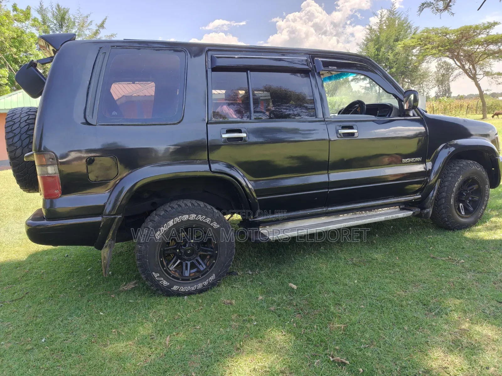 Isuzu Trooper 2000 Black