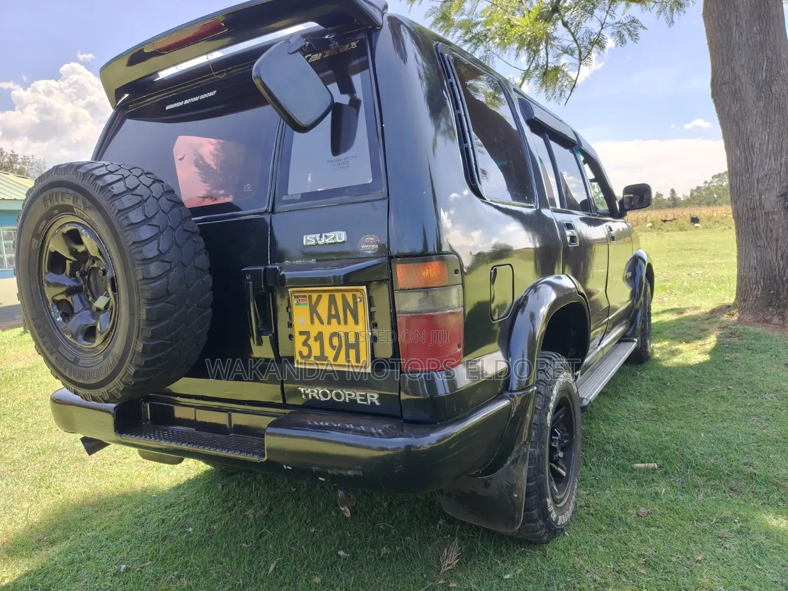 Isuzu Trooper 2000 Black