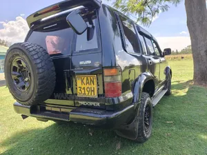 Isuzu Trooper 2000 Black