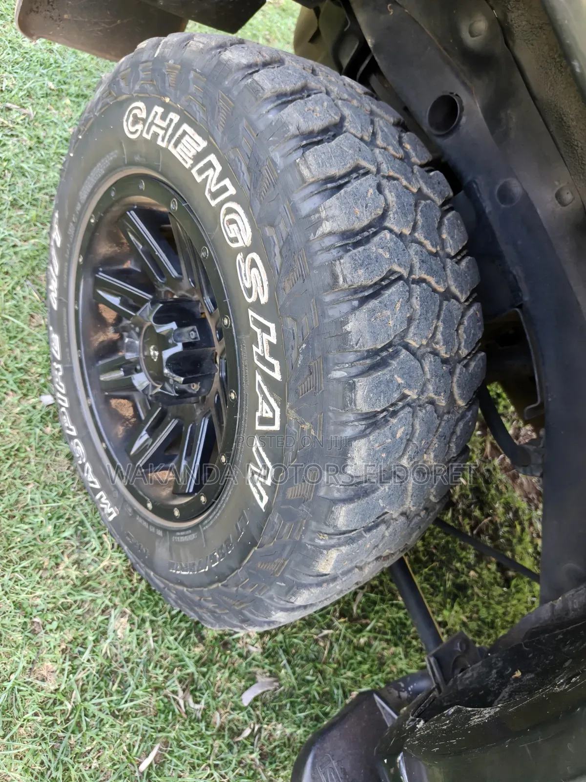 Isuzu Trooper 2000 Black