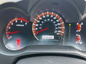 Toyota Hilux 2012 Silver
