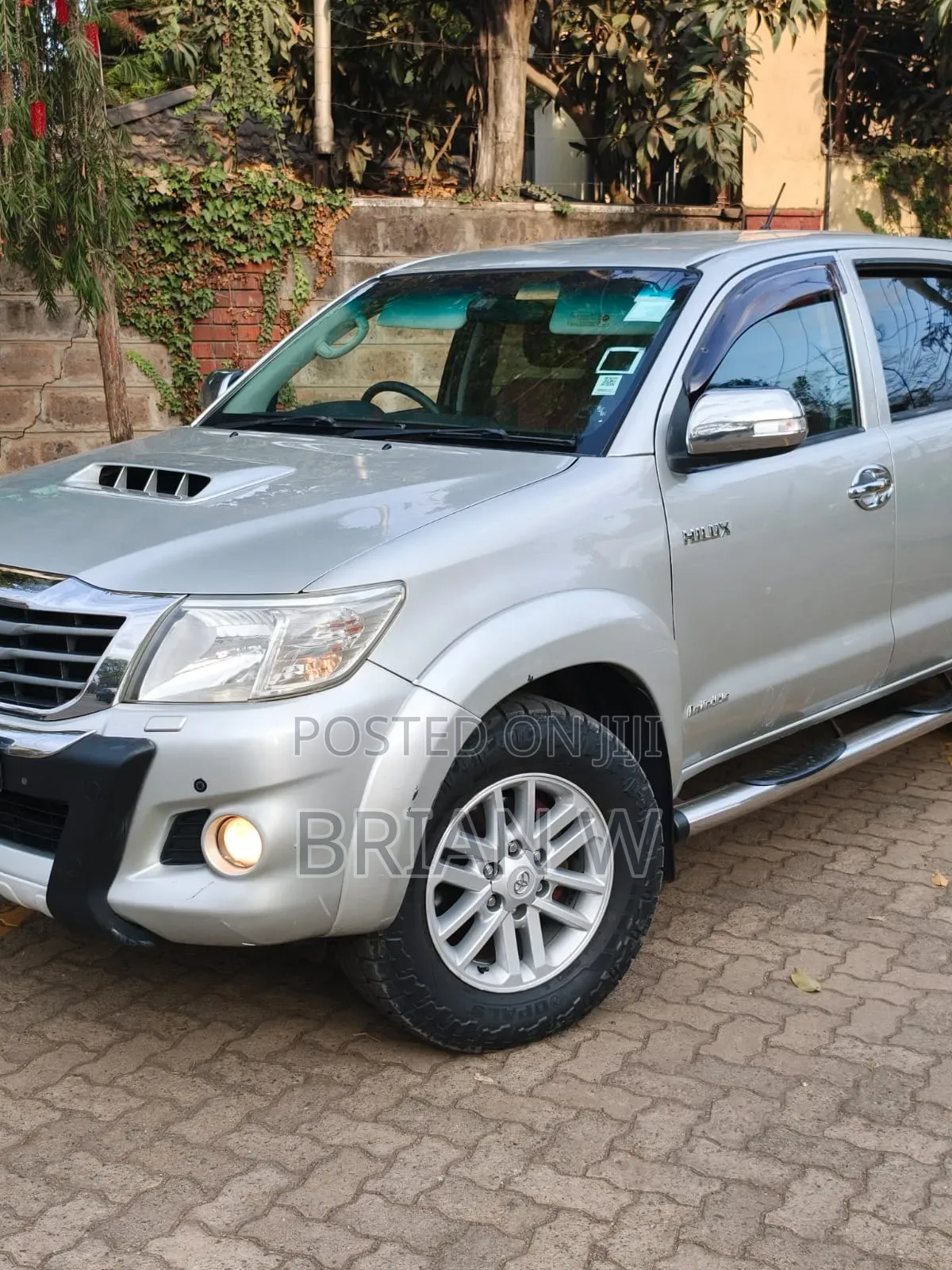 Toyota Hilux 2012 Silver