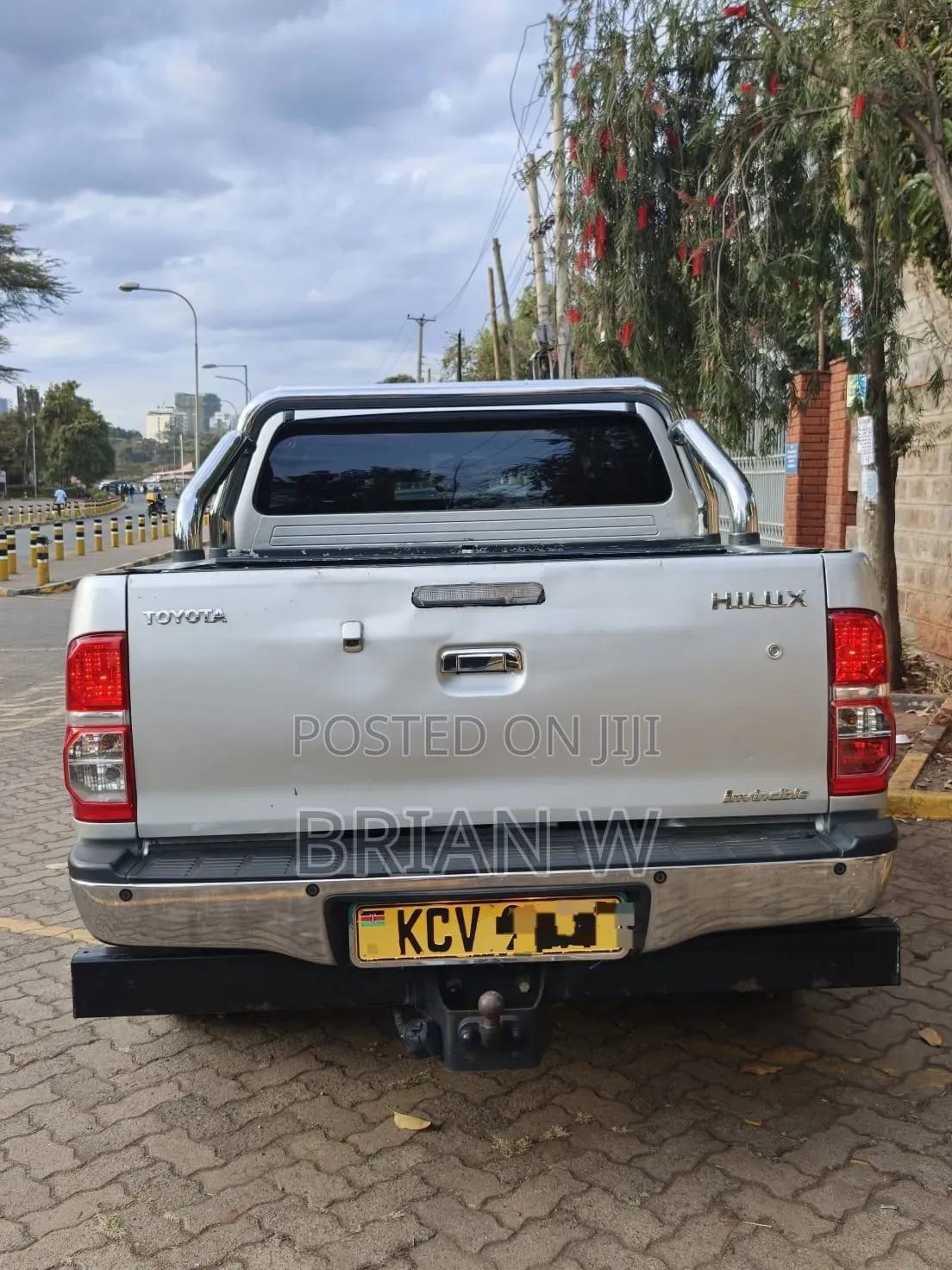 Toyota Hilux 2012 Silver