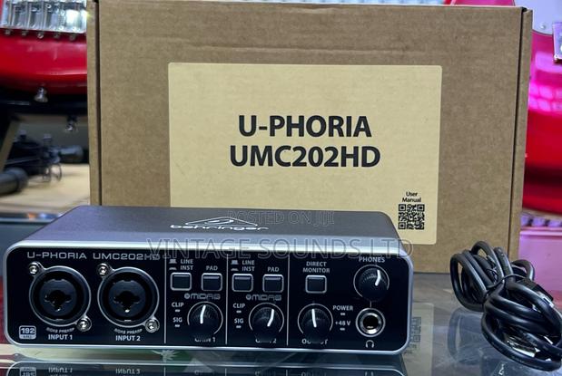 Behringer UMC202HD 2x2 USB Audio Interface for Studio - main view
