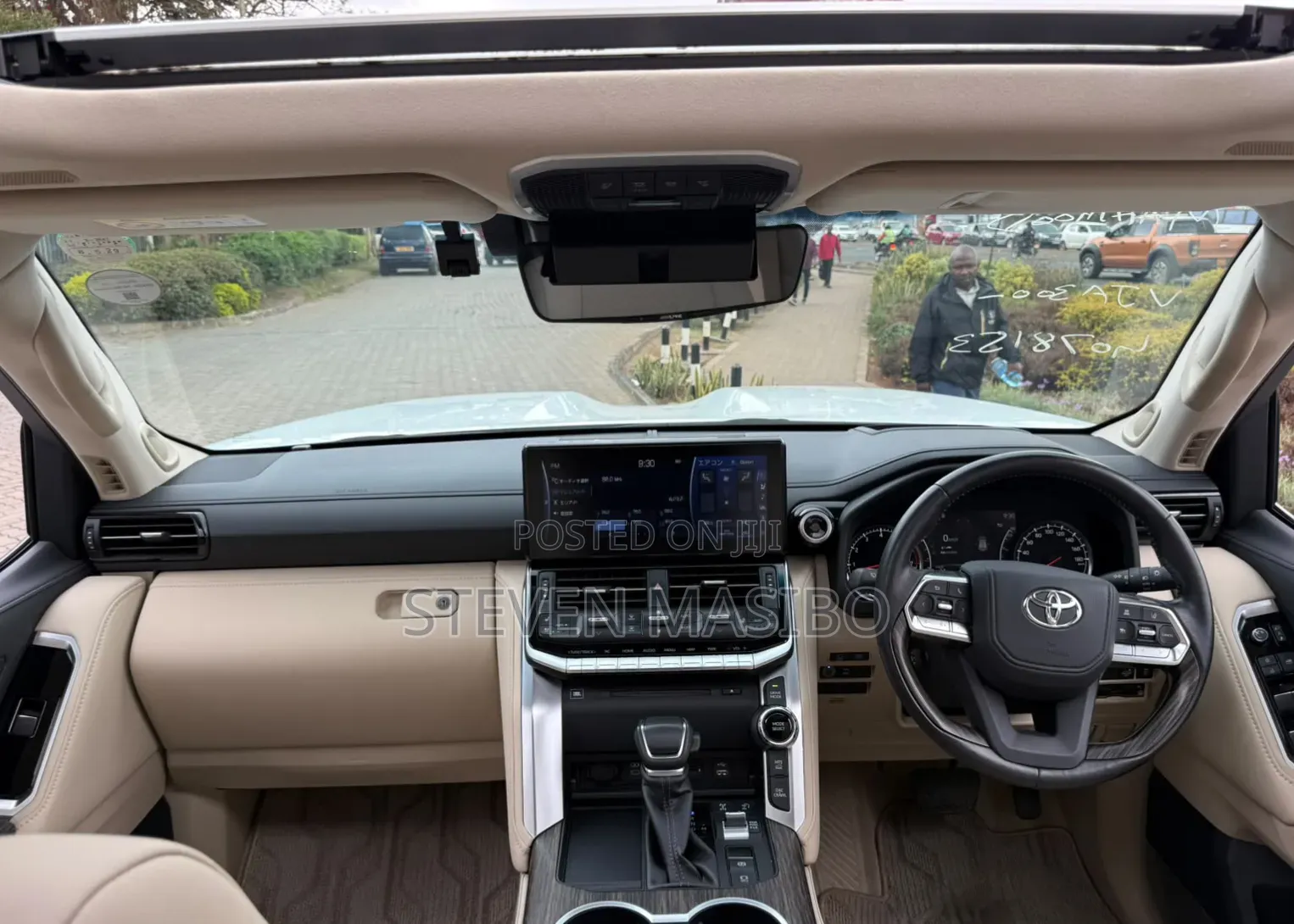 Toyota Land Cruiser LC300 2023 White
