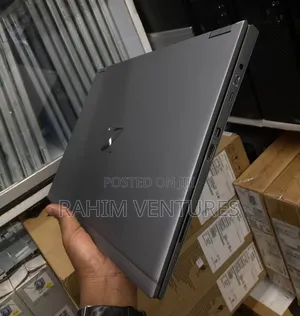 Laptop HP ZBook Firefly 15 G7 16GB Intel Core i7 SSD 512GB
