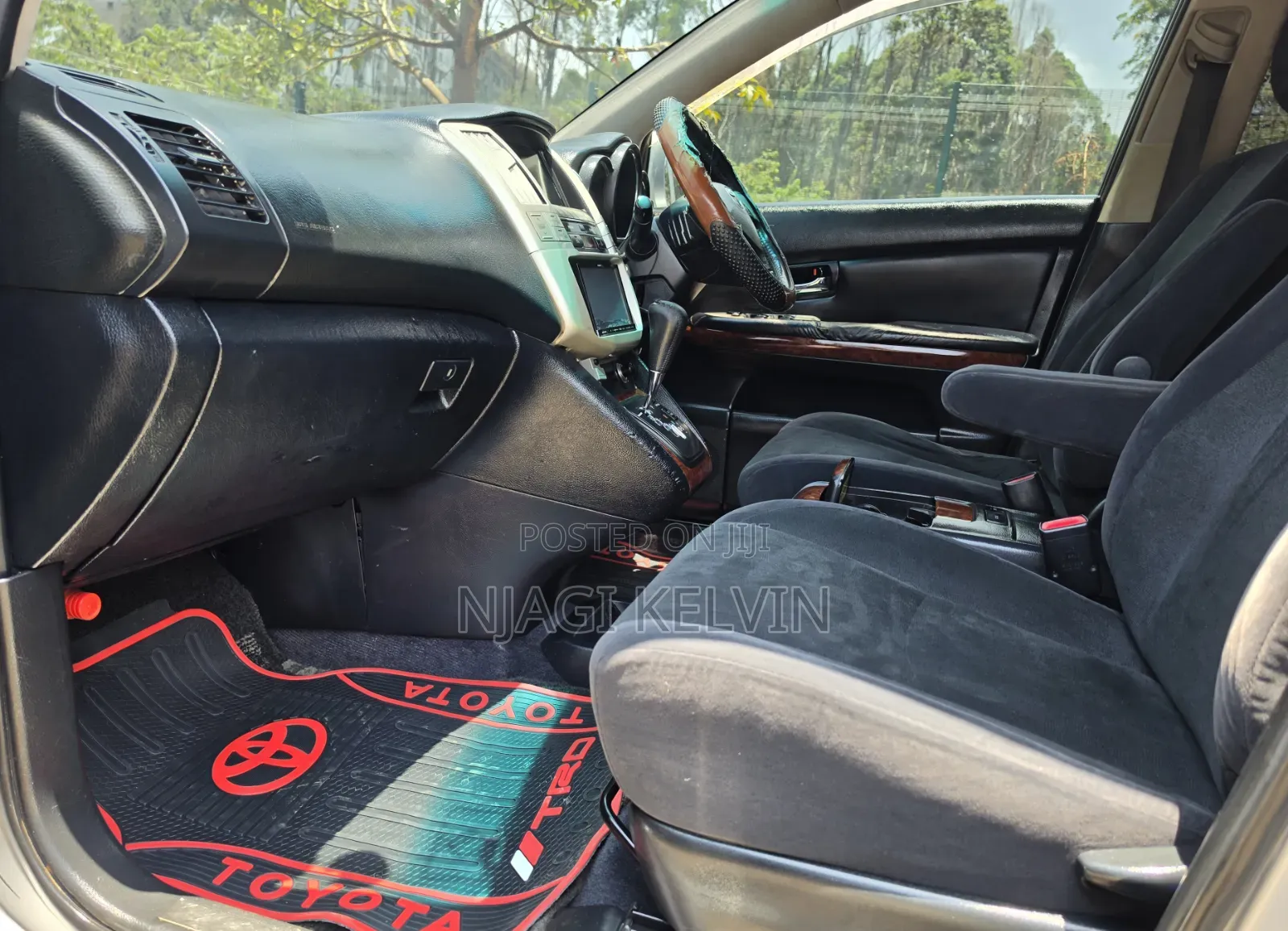 Toyota Harrier 2.4 2010 Silver