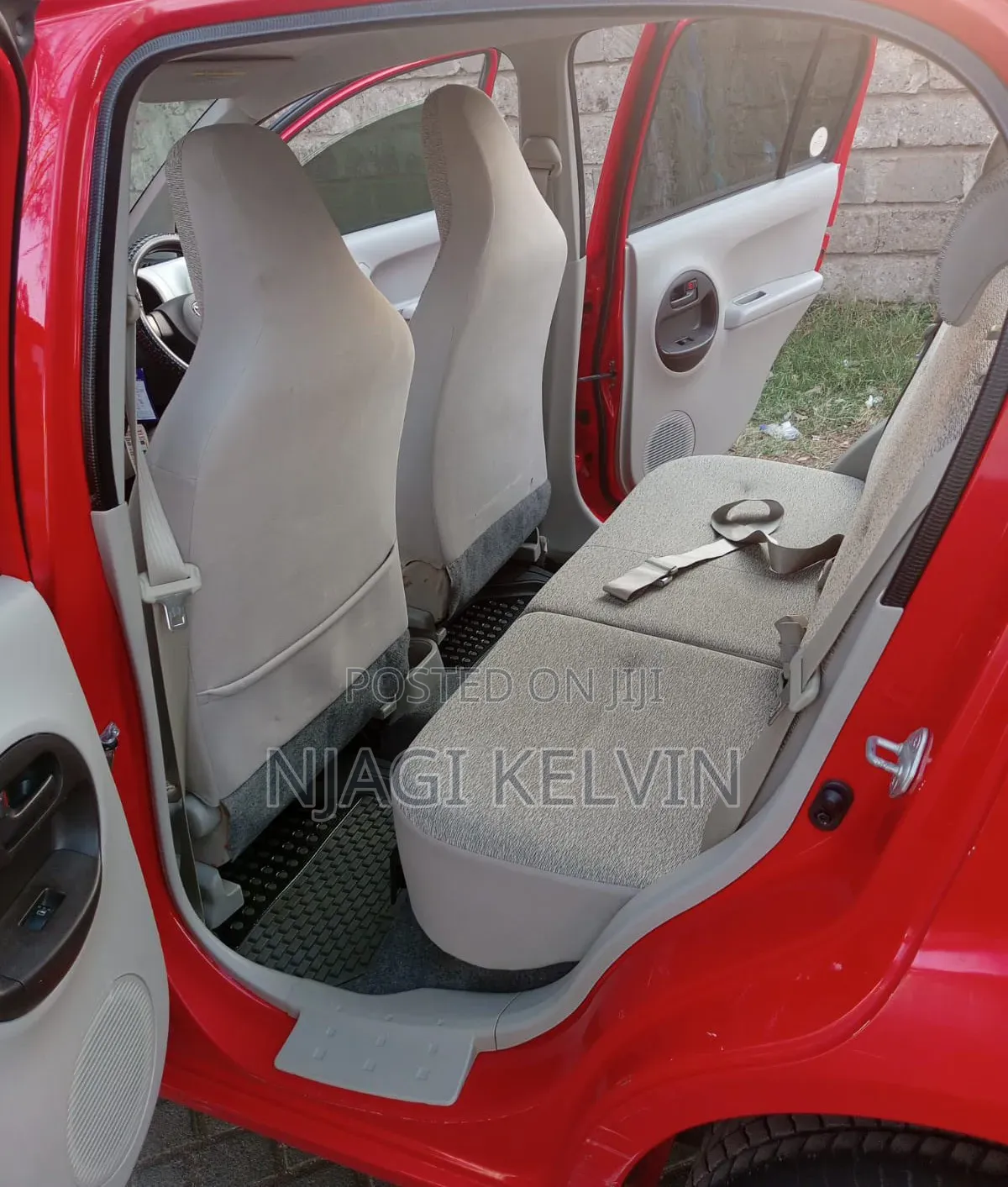 Toyota Passo 2011 Red