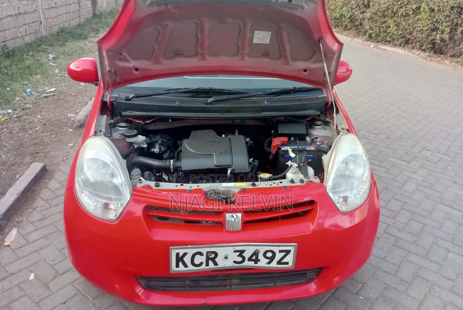 Toyota Passo 2011 Red