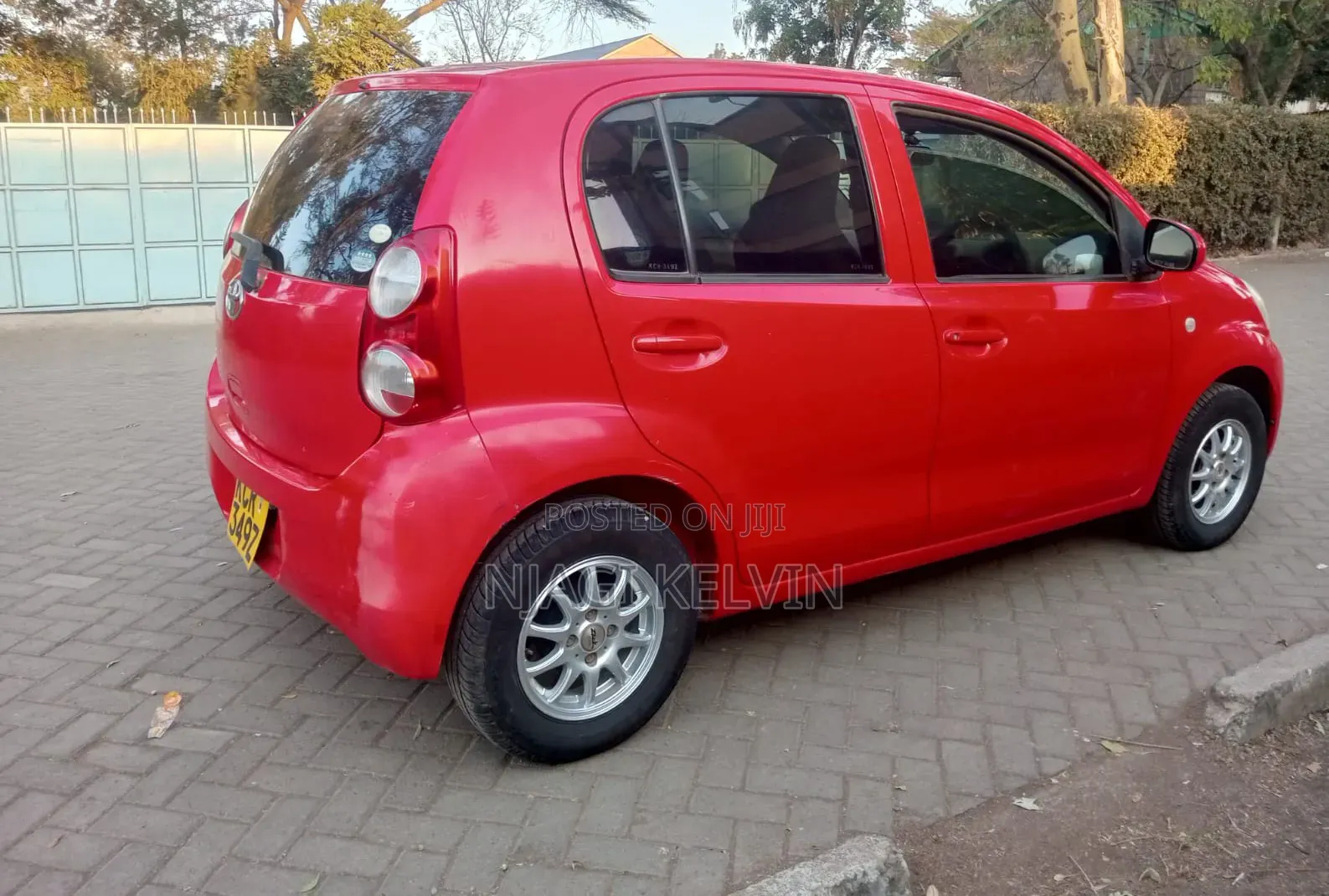 Toyota Passo 2011 Red