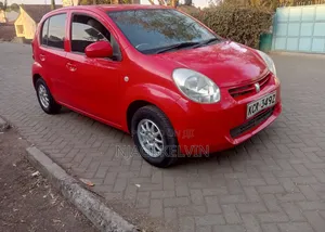 Toyota Passo 2011 Red