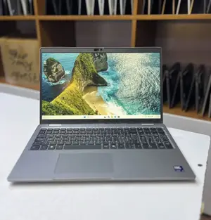 Laptop Dell Latitude 5550 8GB Intel Core i7 SSD 256GB