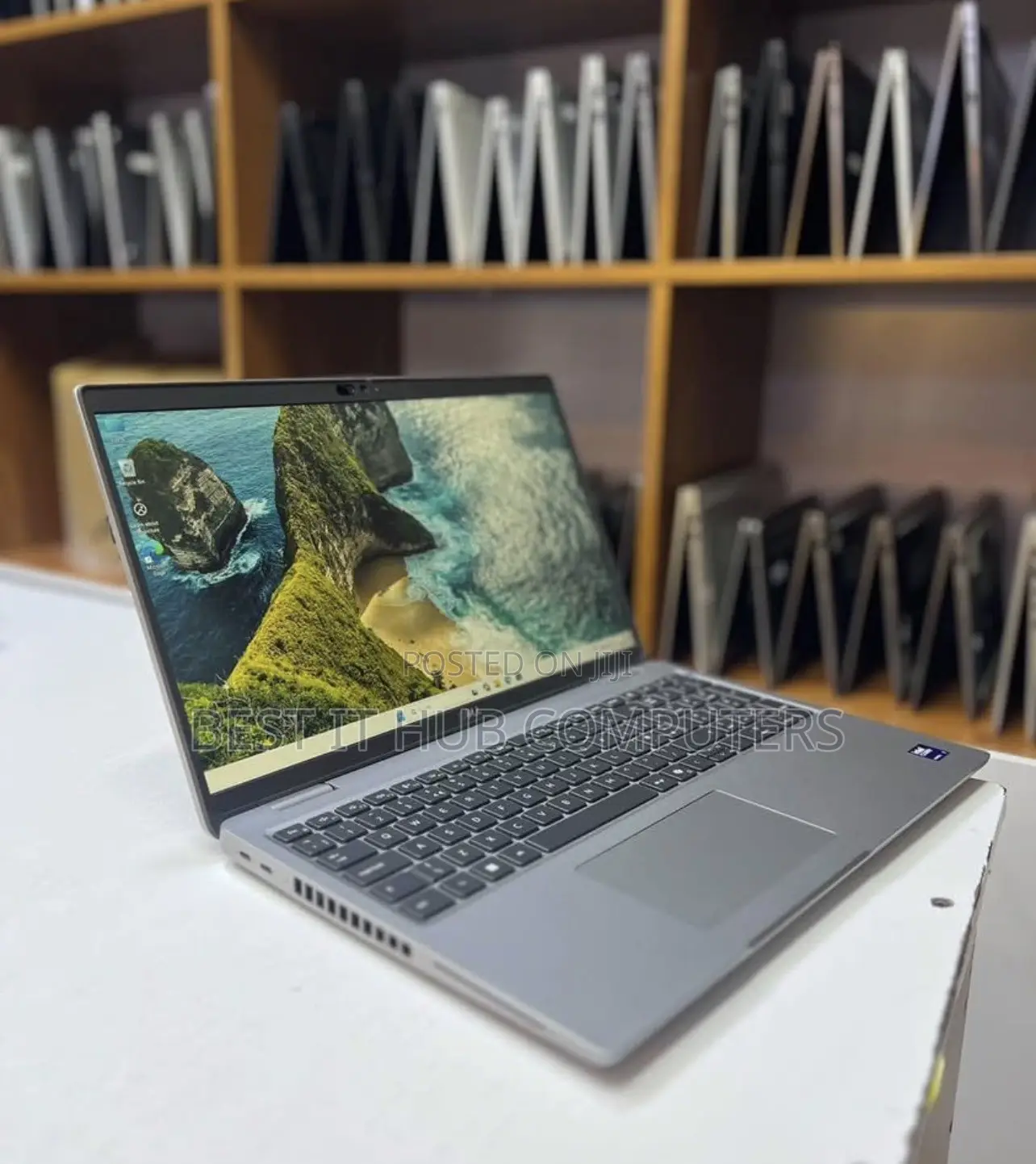 Laptop Dell Latitude 5550 8GB Intel Core i7 SSD 256GB