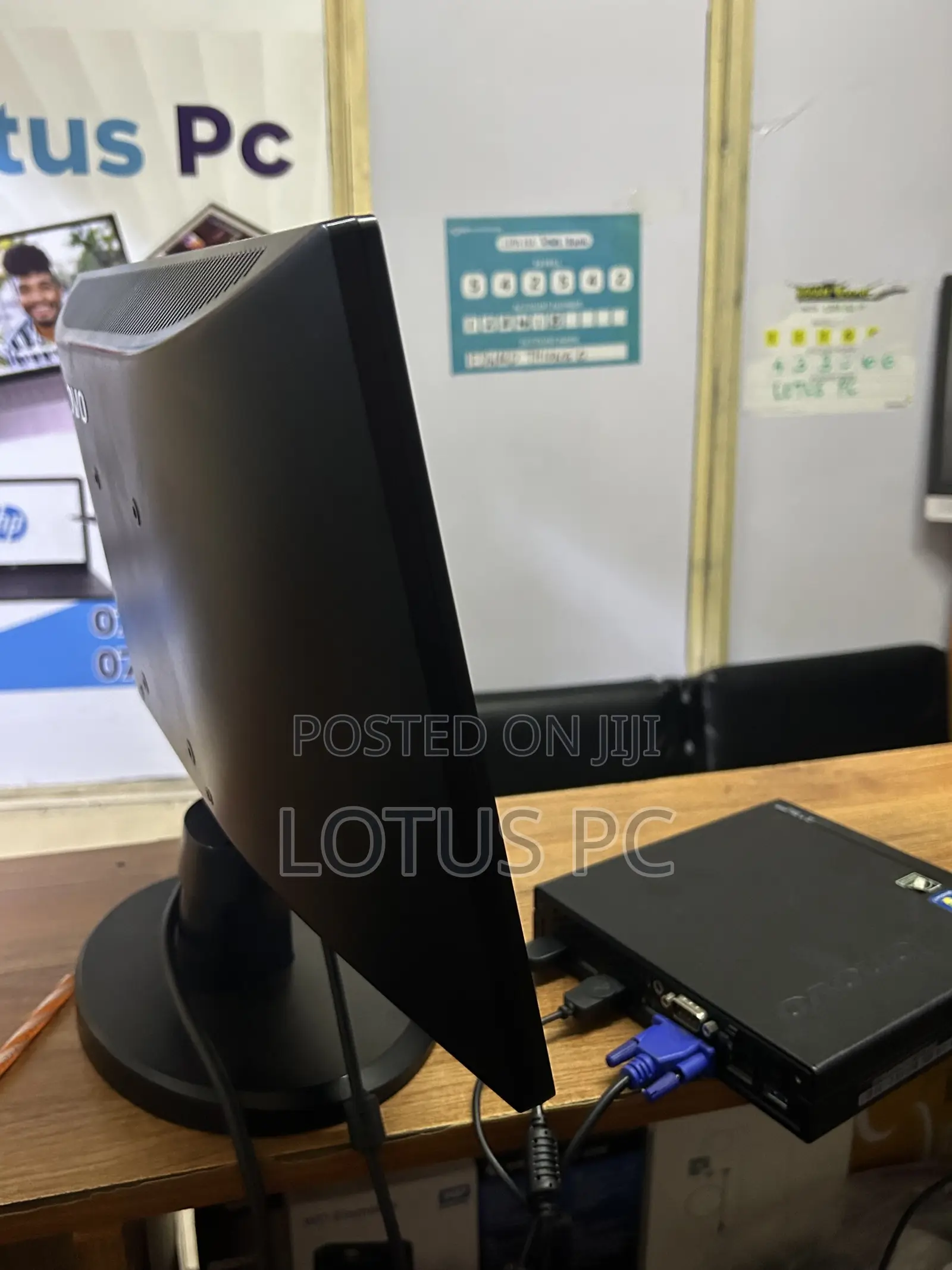 Desktop Computer Lenovo ThinkCentre M93p 8GB Intel Core i5 HDD 500GB