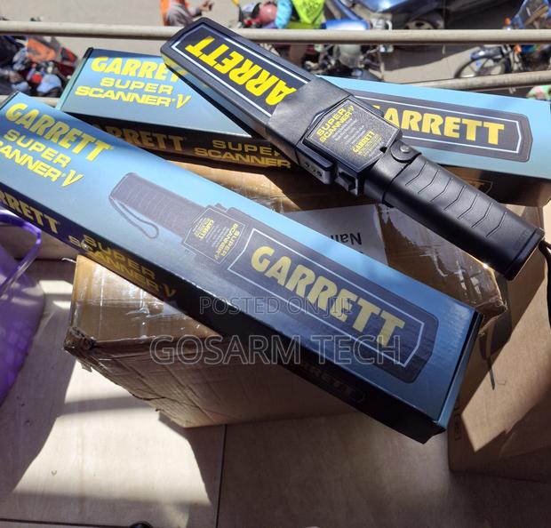 Durable Garrett Handheld Metal Detector - main view