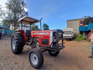Massey Ferguson 375