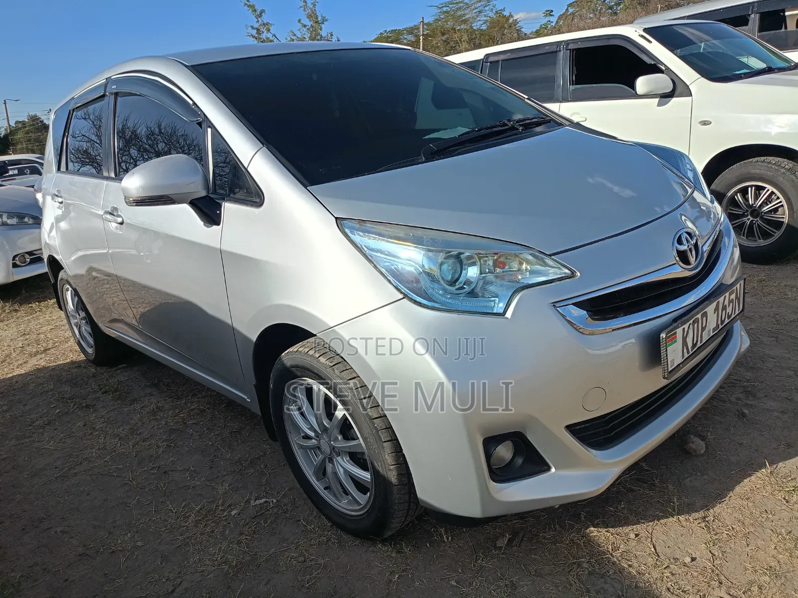 Toyota Ractis 1.5 FWD 2016 Silver