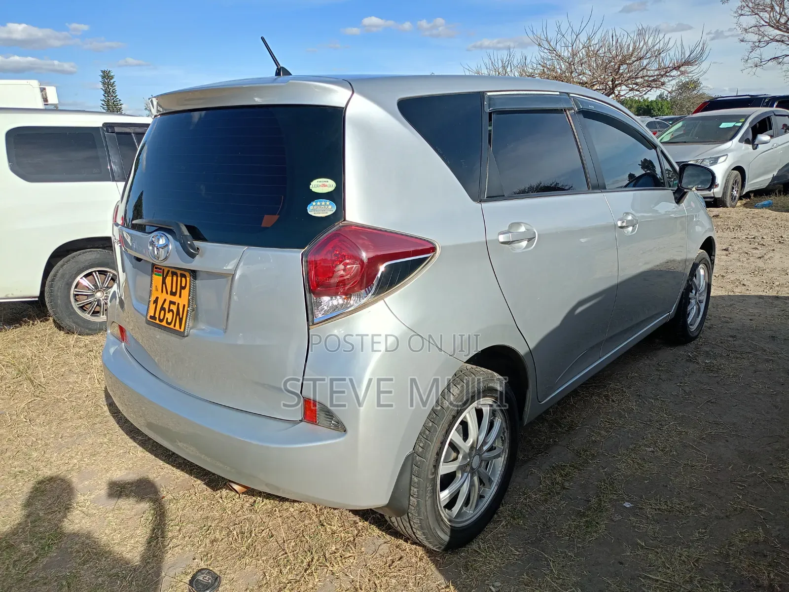 Toyota Ractis 1.5 FWD 2016 Silver