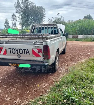 Toyota Hilux 2009 Silver