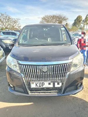Toyota Esquire 2.0 FWD (8 seater) 2019 Black