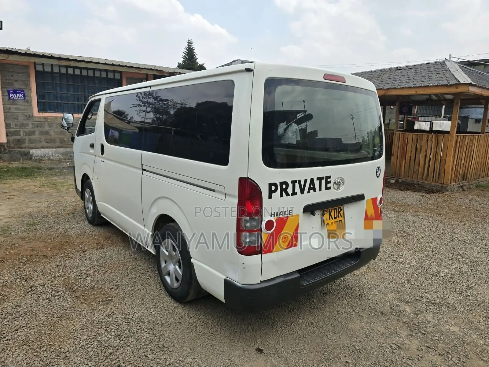 Toyota HiAce 2018 White