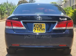 Toyota Crown 2014 Blue