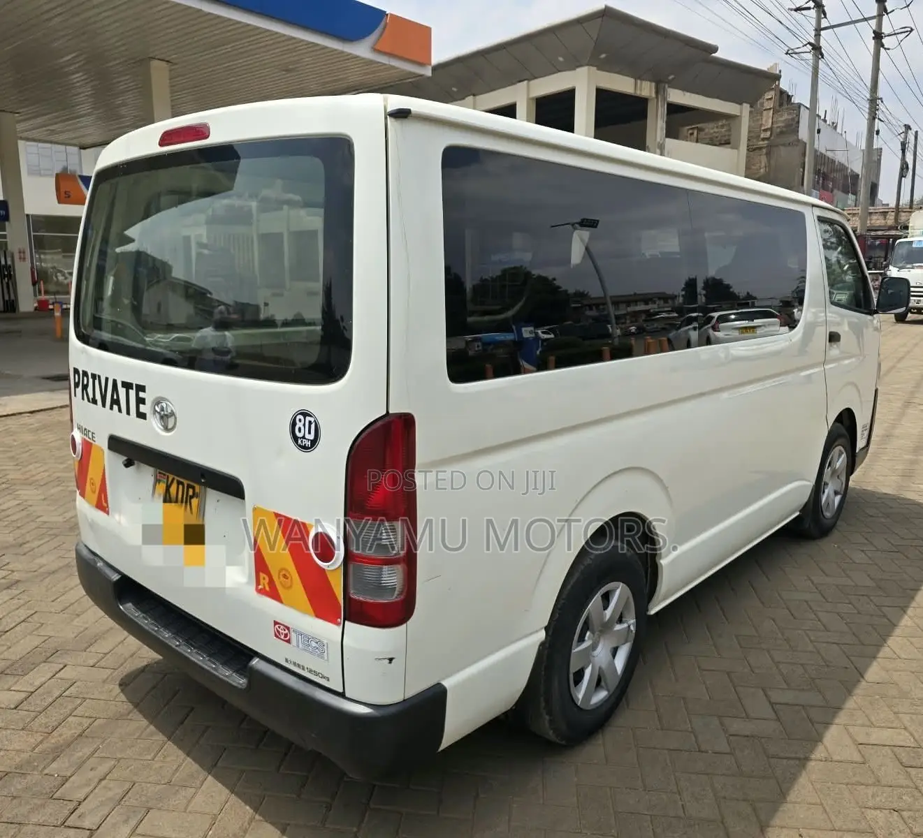 Toyota HiAce 2018 White