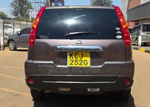 Nissan X-Trail 2009 Brown