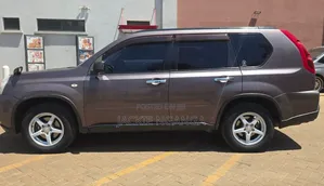 Nissan X-Trail 2009 Brown