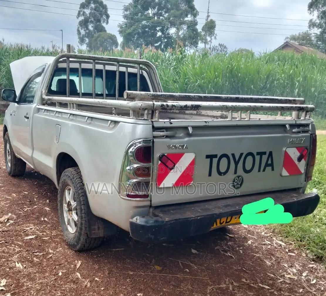 Toyota Hilux 2008 Silver