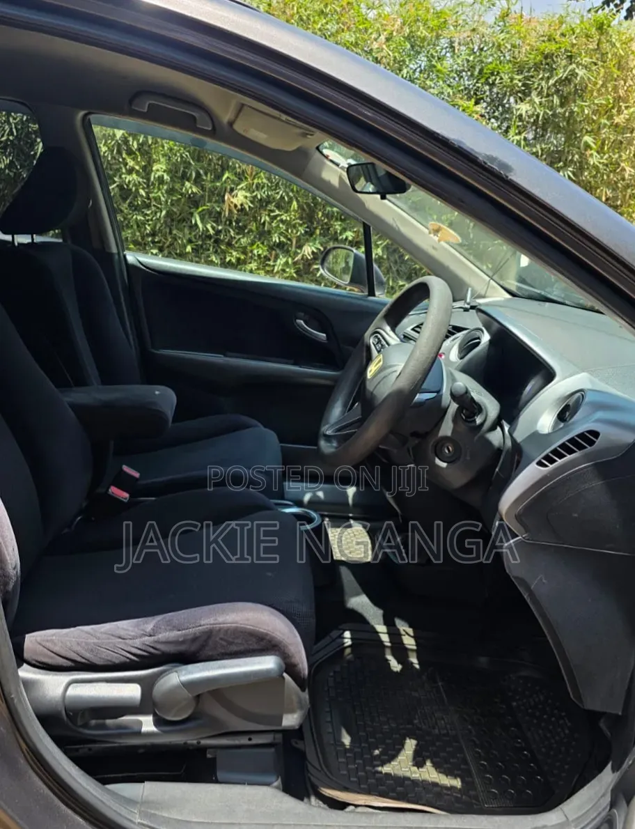 Honda Stream 2008 Maroon