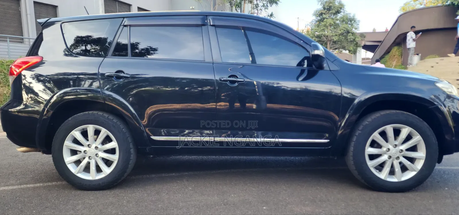 Toyota Vanguard 2012 Black