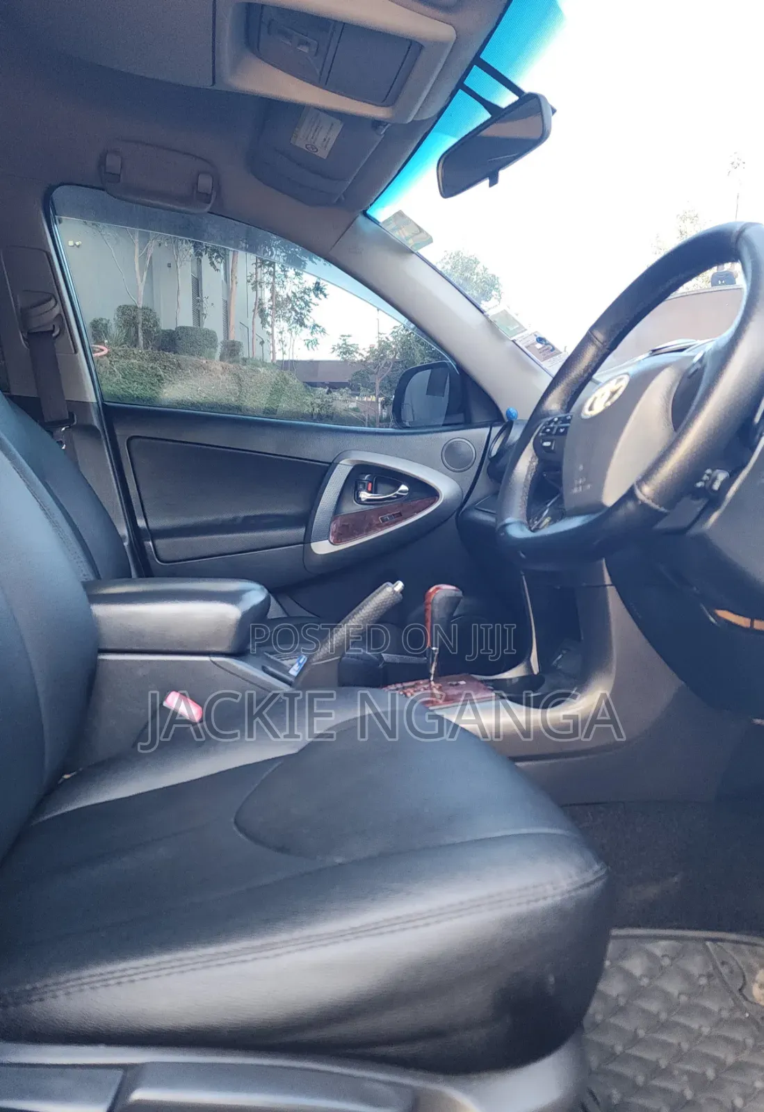 Toyota Vanguard 2012 Black