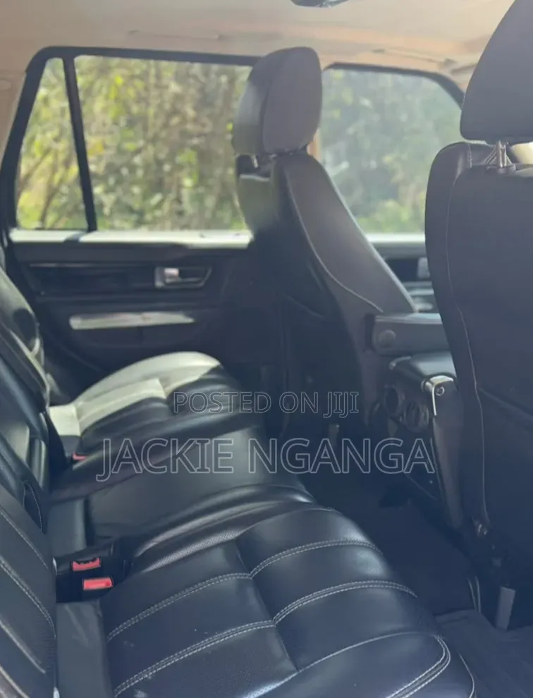 Land Rover Discovery Sport 2015 Gray