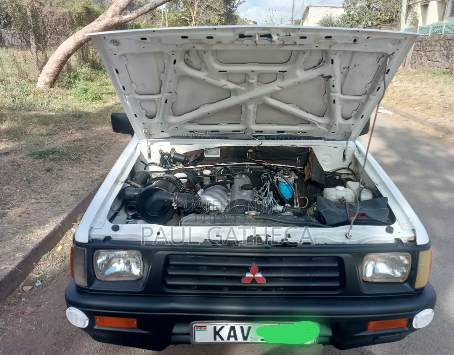 Mitsubishi L200 2005 White