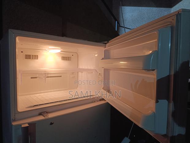 LG Double Door Fridge - thumbnail 2