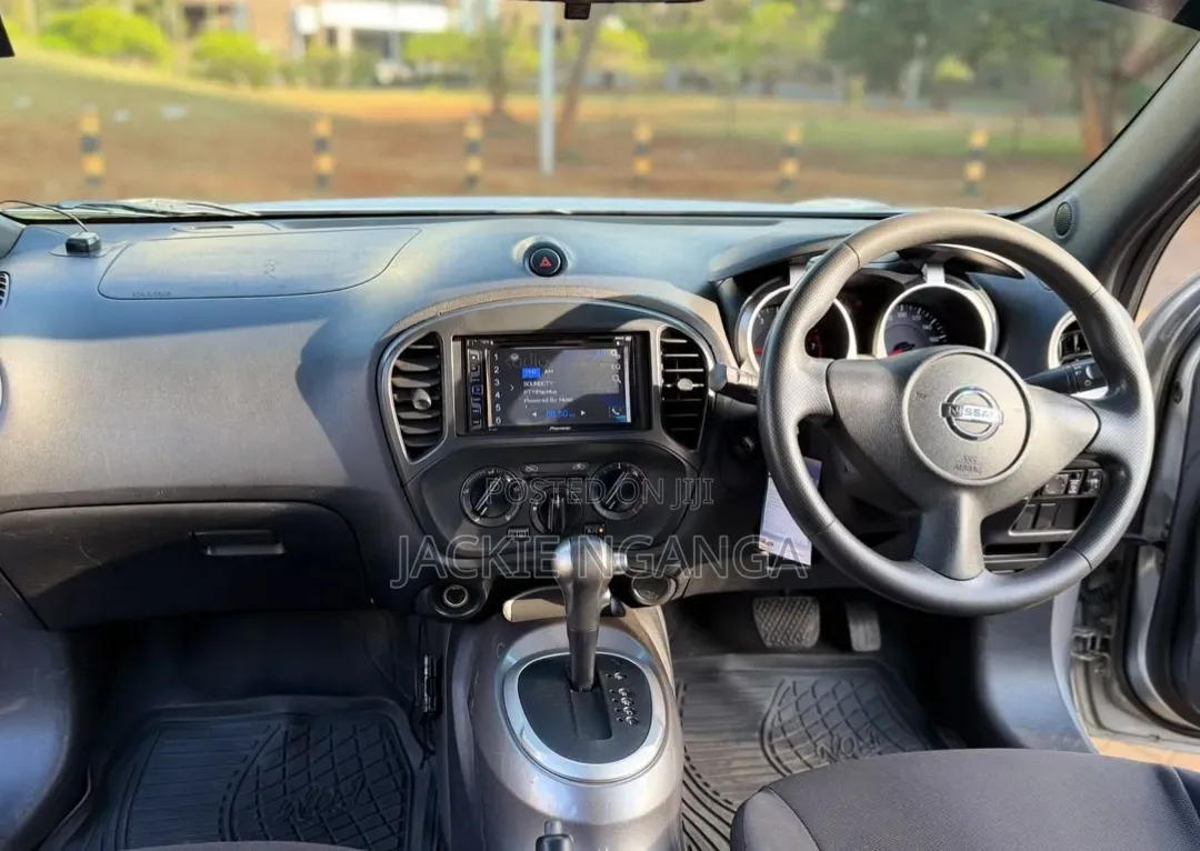 Nissan Juke 2012 Silver