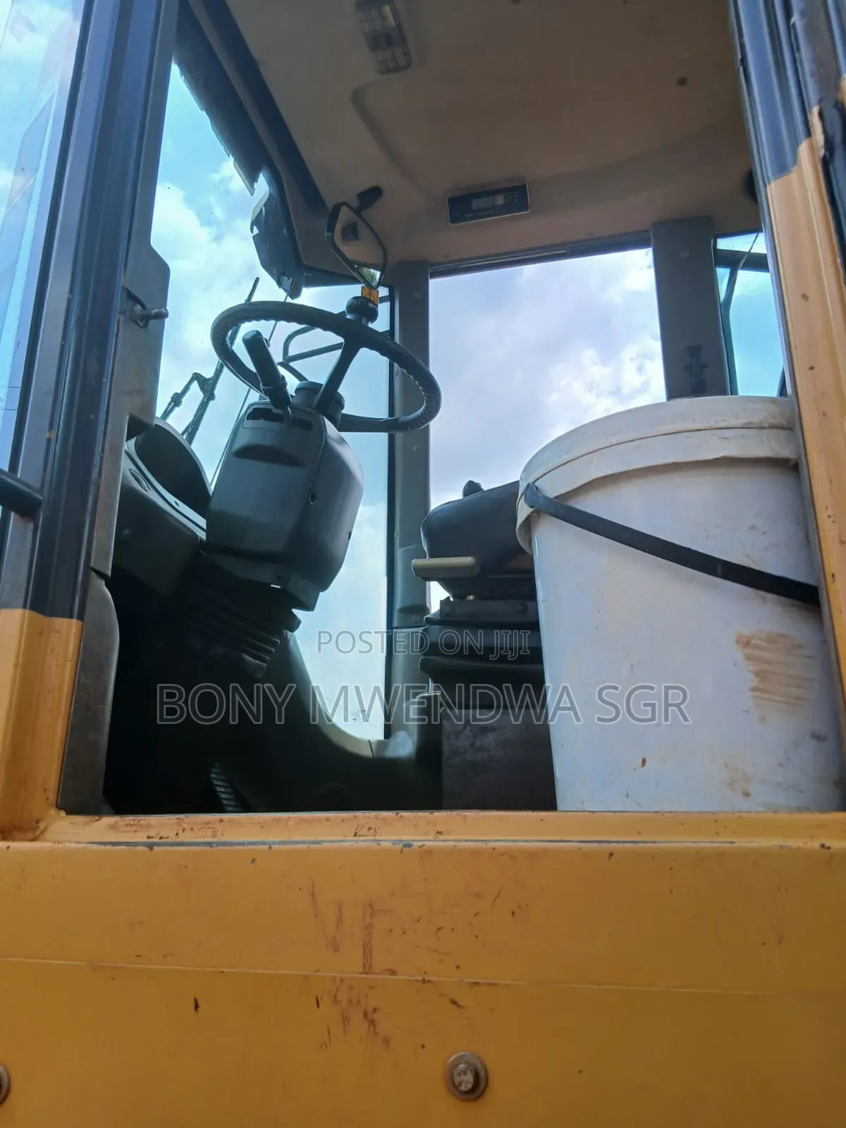 SDLG 3tonne Wheel Loaderyom 2020 HRS