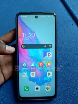 Tecno Camon 18 128 GB Blue