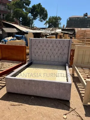 Grey/Black Bed Size 5 by 6