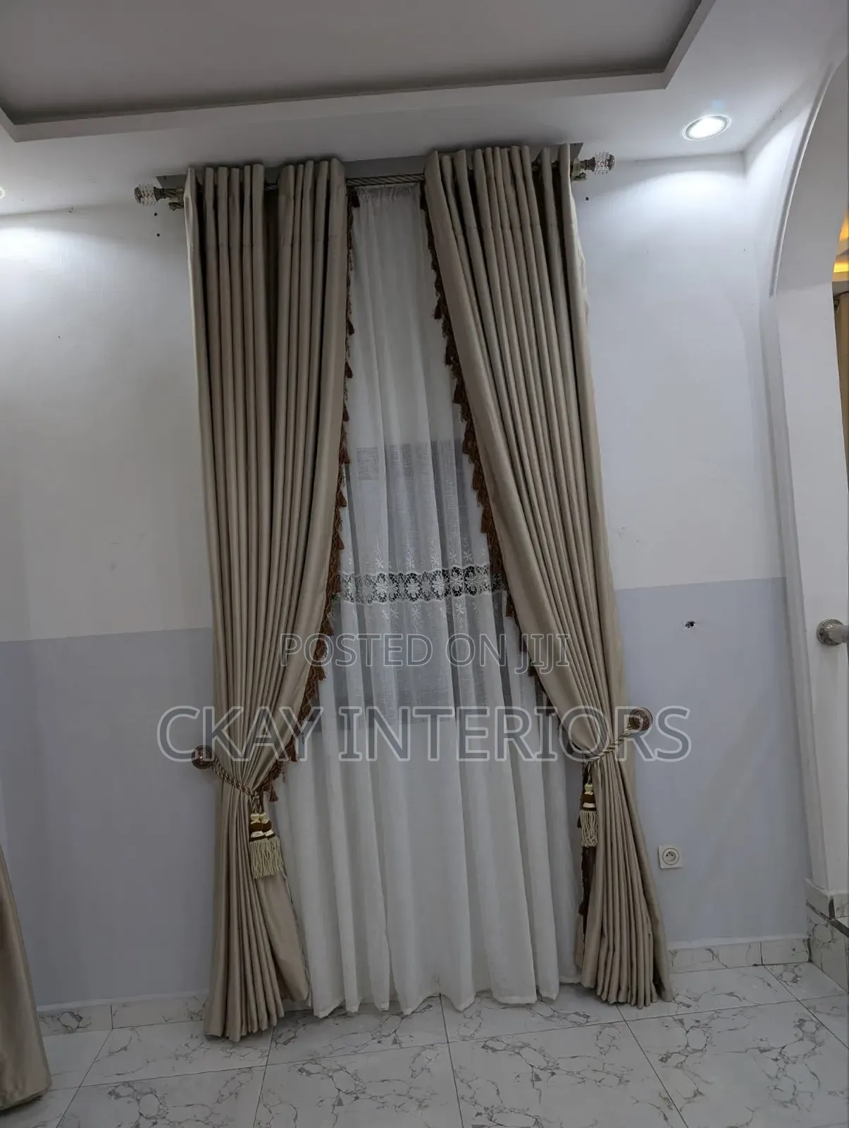 Let Your Interior Shine Through Beautifully Dressed Window Withcurtain
