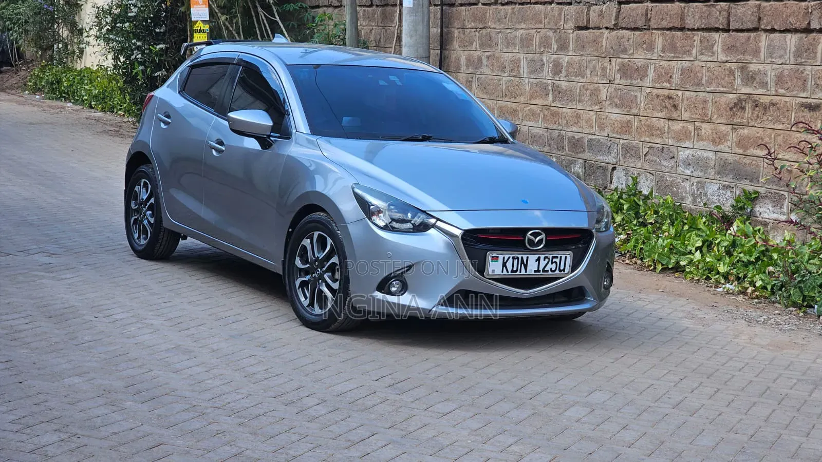 Mazda Demio 2016 Silver