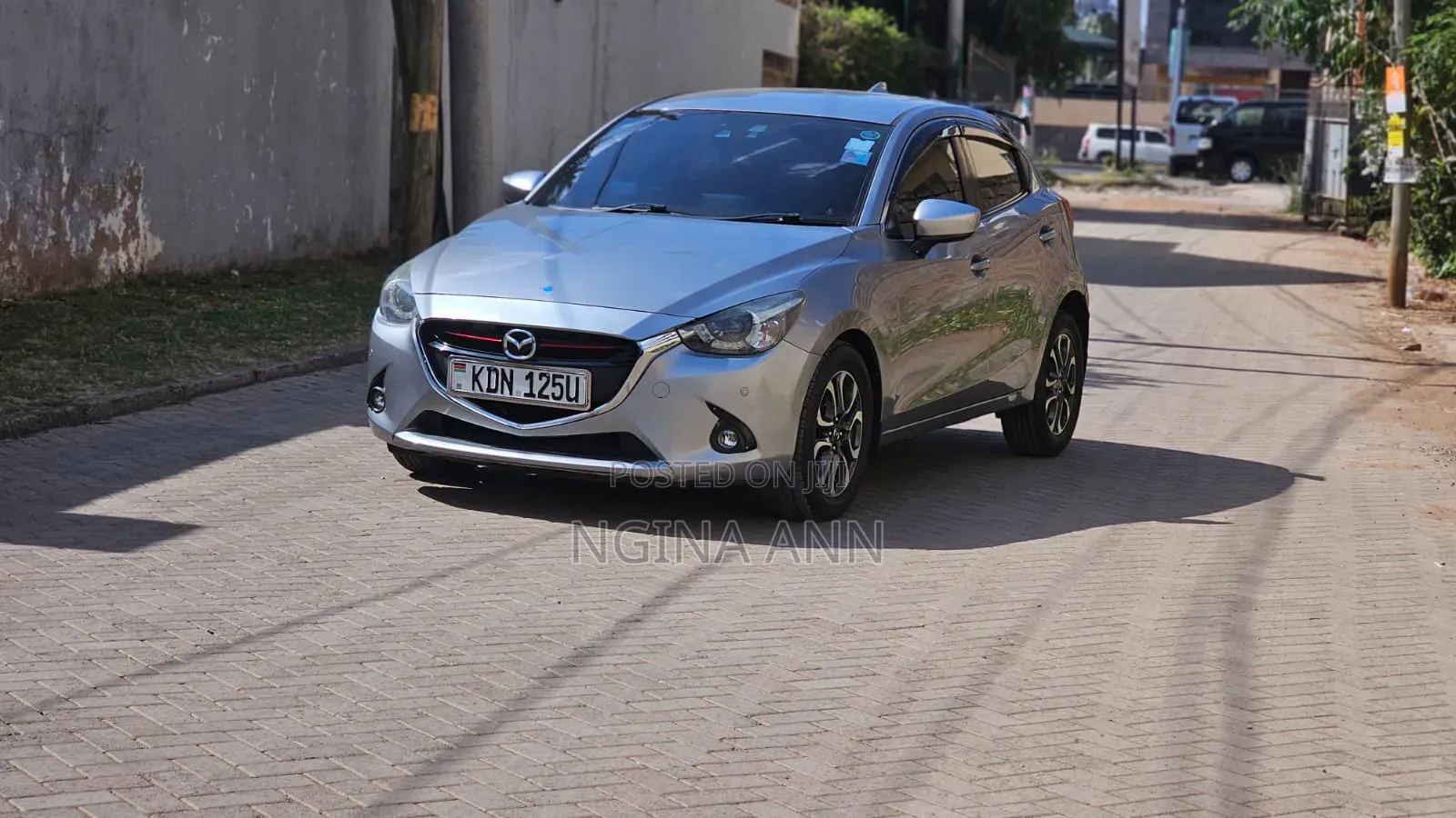 Mazda Demio 2016 Silver