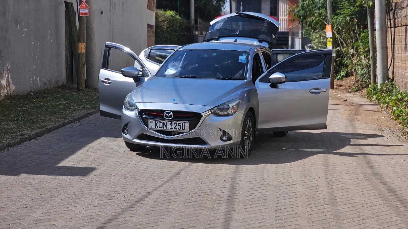 Mazda Demio 2016 Silver