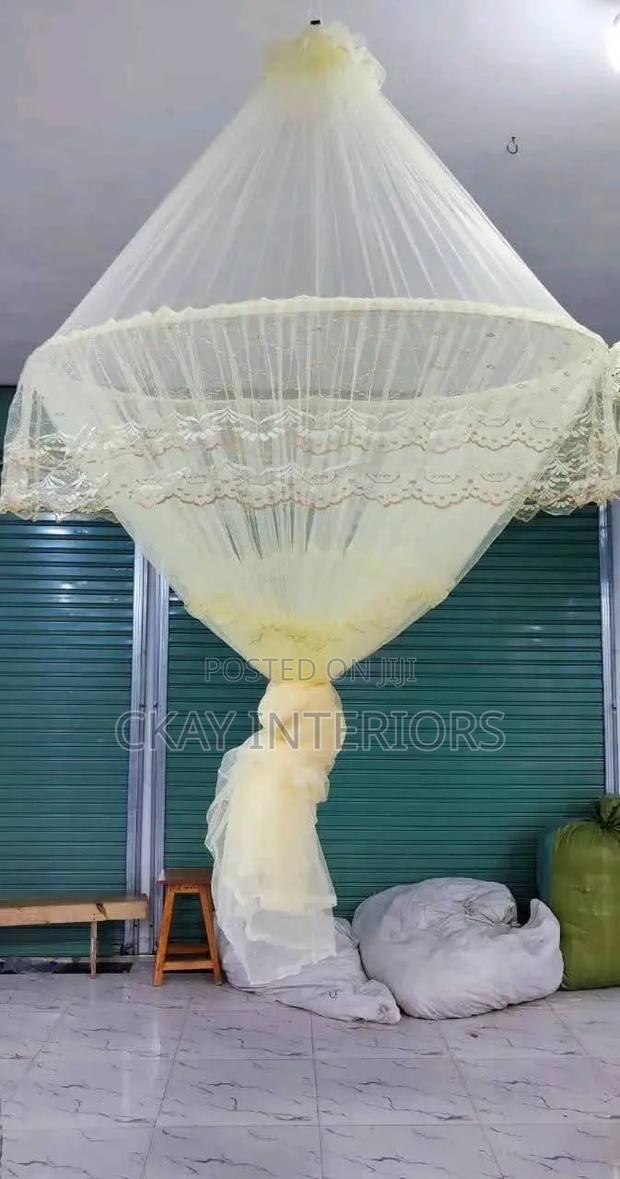 Queen Size Colourful Round Bed Mosquito Nets - main view