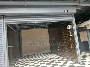 Shops to Let in Adams Arcade