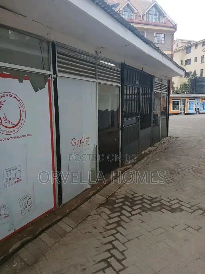 Shops to Let in Adams Arcade