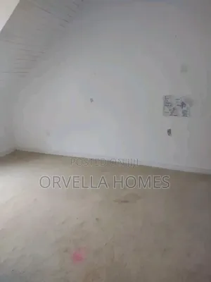 4bdrm Penthouse in Riara Road, Hurlingham for rent
